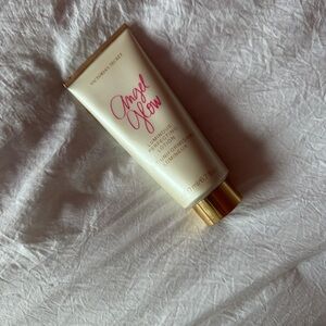 Victoria's Secret Angel Glow